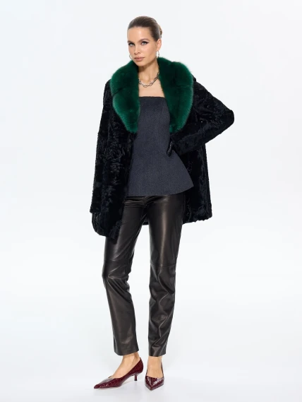 Короткая женская шуба из меха каракульчи Ирэн, черная, размер 48, артикул 65550-5