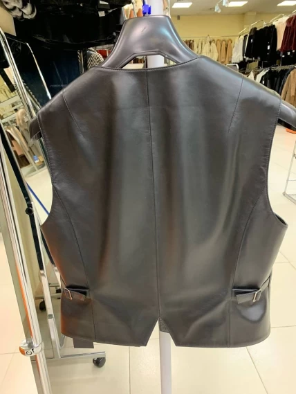 Мужской кожаный жилет премиум класса 03, черный, размер 50, артикул 41200-1