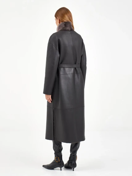 Коричневая длинная женская дубленка 2071, размер 44, артикул 64990-5