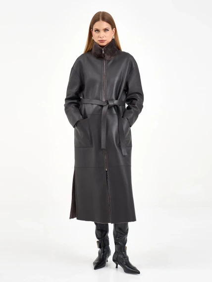 Коричневая длинная женская дубленка 2071, размер 44, артикул 64990-6