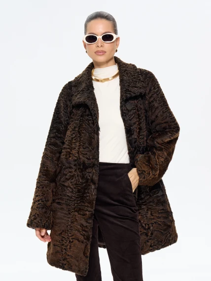 Короткая женская шуба из меха каракульчи Лиза, коричневая, размер 60, артикул 65570-5